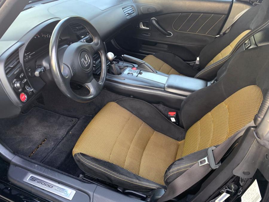 Интерьер Honda S2000 CR (AP2) 2008 года  (NA) (фото 28 из 56)